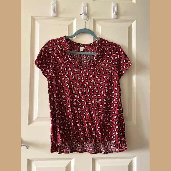 Old Navy Tops - NWT CHEETAH Red &Black Short Sleeve Top